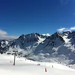 Des Pyrenees Penzion 3*