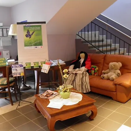 Han/Misafirhane Des Pyrenees Sainte-Marie-de-Campan